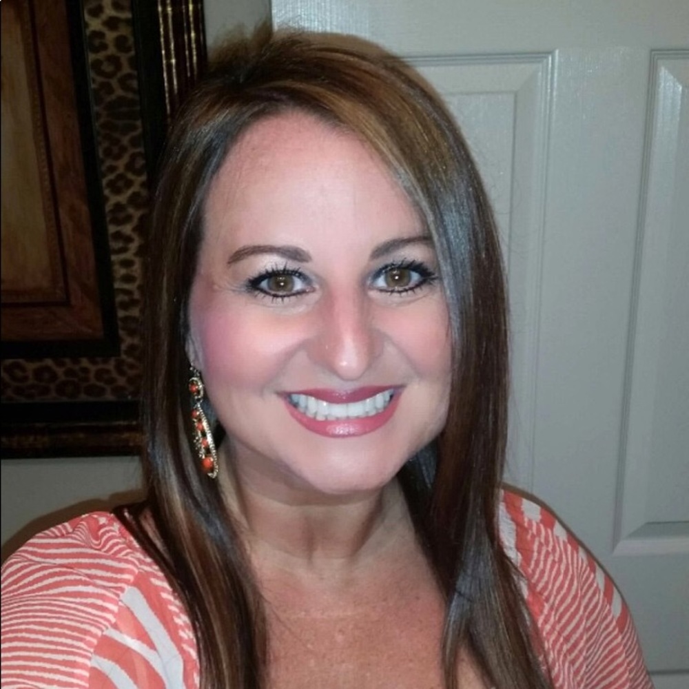 Meet your Posher, Angela